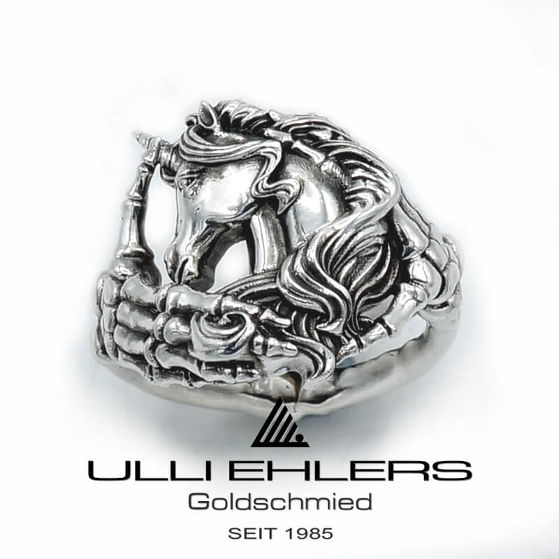 Einzelanfertigung für Kunde. Einhornring aus Sterlingsilber